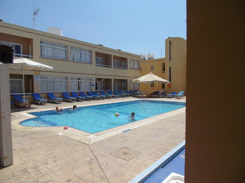 Nick'S Hotel Apartments Айя-Напа Экстерьер фото